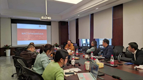 培训图片.jpg 培训图片.jpg